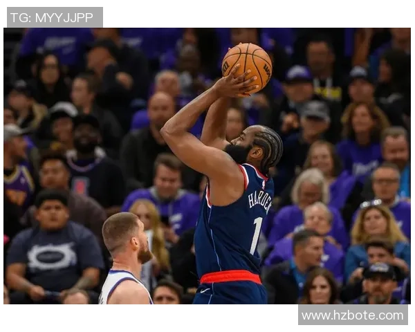 爵士与快船G2对决精彩回顾球星表现与战术分析全景呈现